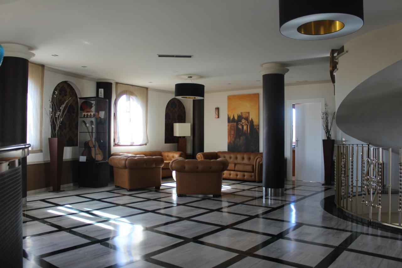 Hotel Reyes Ziries Albolote Exteriér fotografie